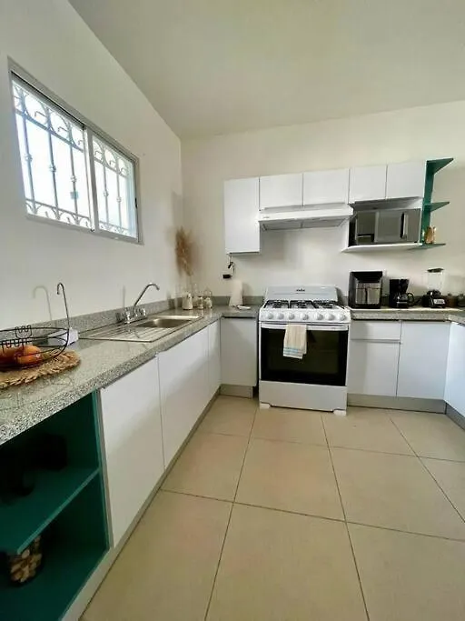 Casa Vallejo En Residencial Becquer Cancún 0*,