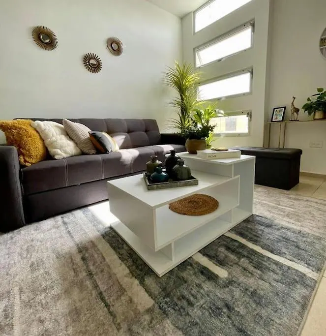 Casa Vallejo En Residencial Becquer Cancun